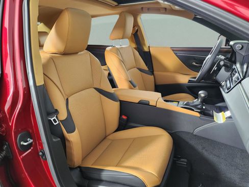 New 2025 Lexus ES 350 w/ Premium Package image 35