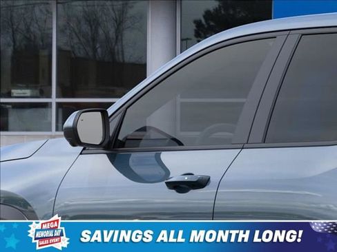 New 2026 Chevrolet Equinox LT w/ Safety and Technology Package FWD image 12