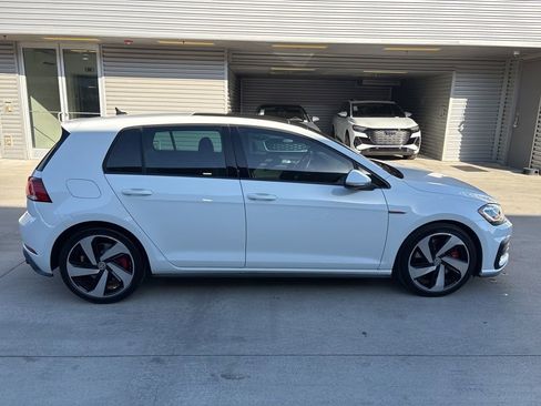 Used 2020 Volkswagen GTI SE image 4