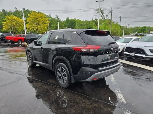 Used 2023 Nissan Rogue SV AWD/4WD image 3