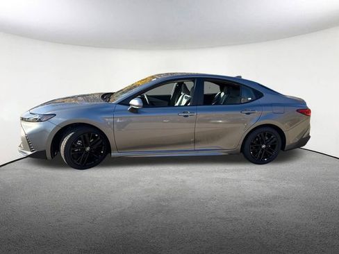 New 2026 Toyota Camry SE image 8