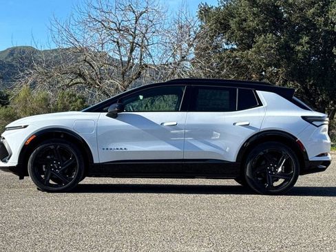 New 2026 Chevrolet Equinox EV RS image 7