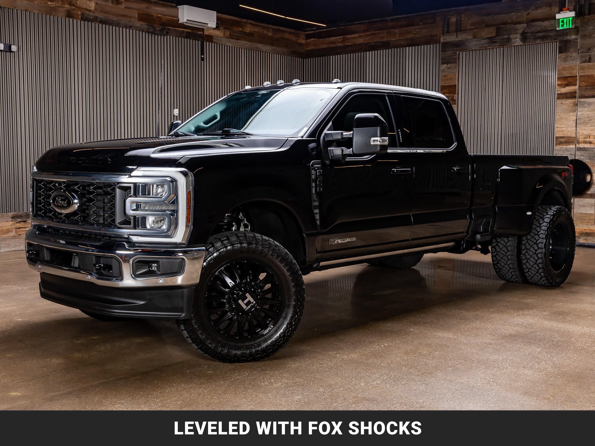 Used 2024 Ford F350 Lariat w/ Lariat Ultimate Package AWD/4WD image 4
