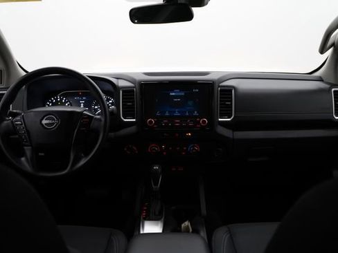 Used 2024 Nissan Frontier SV AWD/4WD image 15