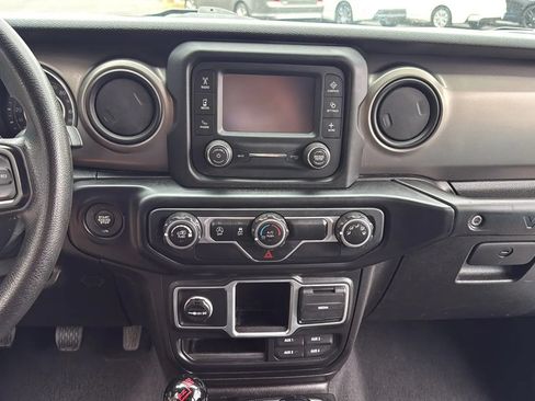 Used 2020 Jeep Wrangler Unlimited Sport AWD/4WD image 18