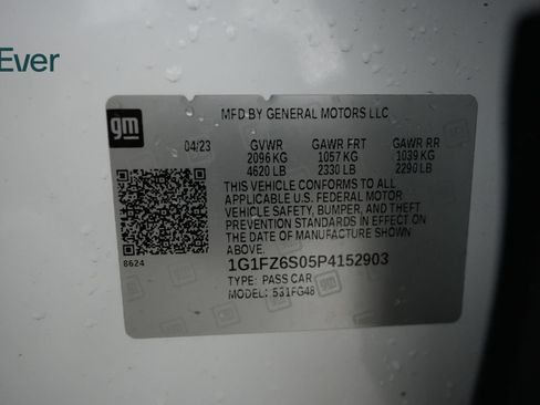 Used 2023 Chevrolet Bolt EUV Premier FWD image 25