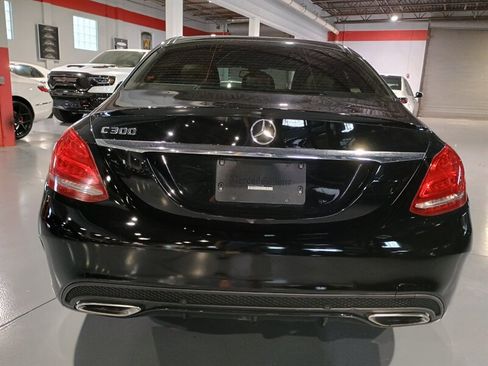 Used 2018 Mercedes-Benz C 300 Sedan image 4