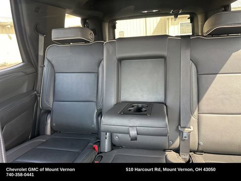 Used 2024 GMC Yukon SLT image 9