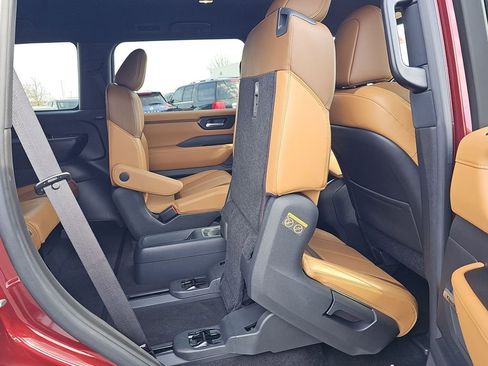 Used 2025 Nissan Armada SL w/ Captain's Chari Seat Package image 25