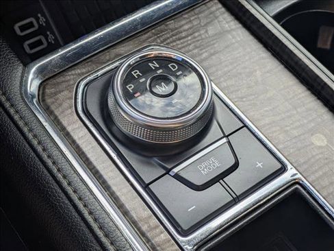 Used 2018 Ford Expedition Limited image 18