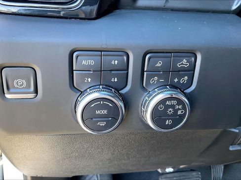 Certified 2024 GMC Sierra 2500 AT4 w/ AT4 Premium Plus Package image 15