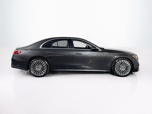 Used 2025 Mercedes-Benz E 350 Sedan image 6