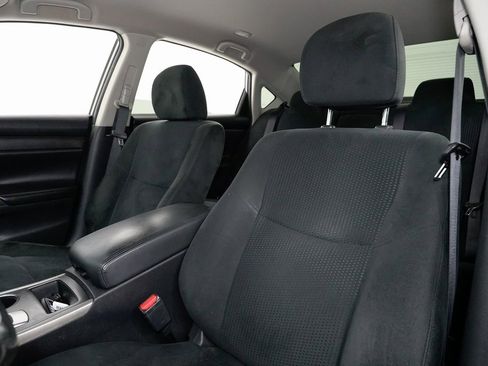 Used 2015 Nissan Altima 2.5 SV image 8