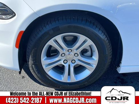 New 2023 Dodge Charger SXT w/ Cold Weather Package image 11