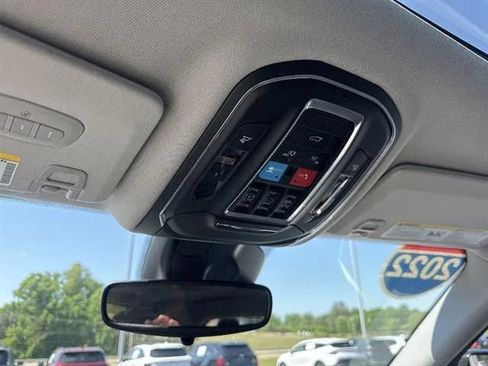 Used 2022 Jeep Grand Cherokee L Limited AWD/4WD image 9