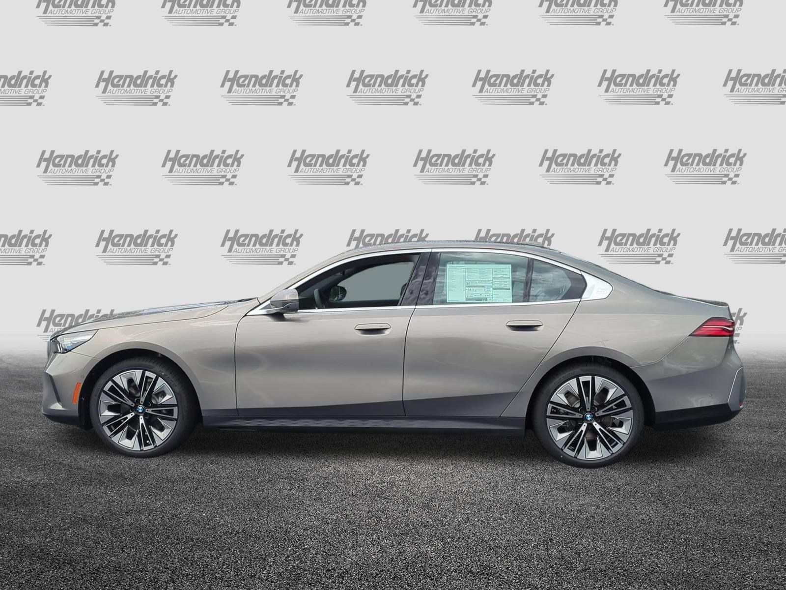 New 2027 BMW 530i w/ Premium Package RWD image 7