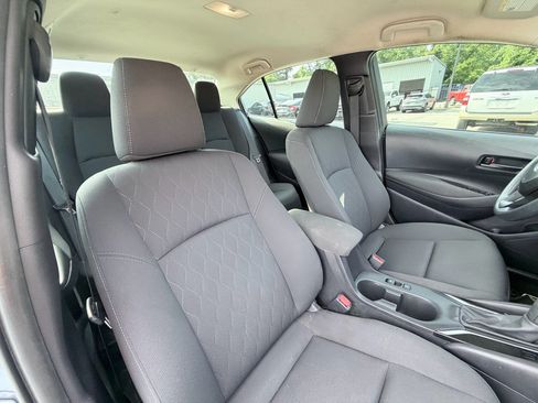 Used 2025 Toyota Corolla LE FWD image 22