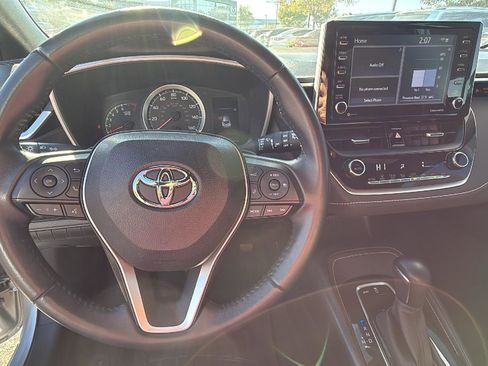Used 2021 Toyota Corolla SE image 11
