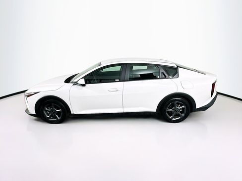 Used 2025 Kia K4 LXS image 4