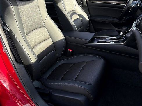 Used 2021 Honda Accord Sport image 17