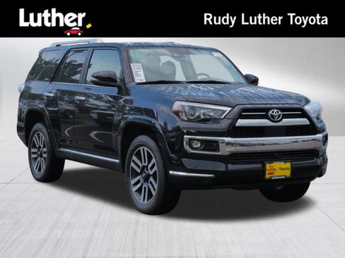 Certified 2022 Toyota 4Runner Limited AWD/4WD image 1