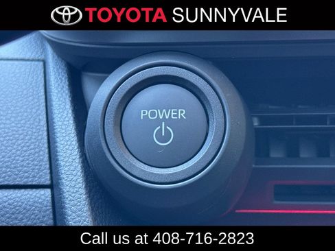 Used 2026 Toyota Prius Plug-In Hybrid FWD image 26