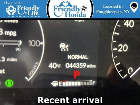 Used 2024 Honda CR-V Sport Touring image 6