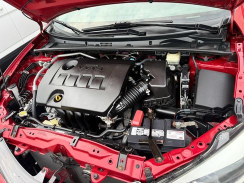 Used 2015 Toyota Corolla LE FWD image 35