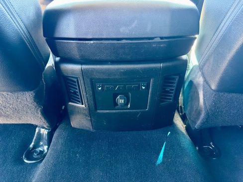 Used 2018 RAM 3500 Laramie image 28