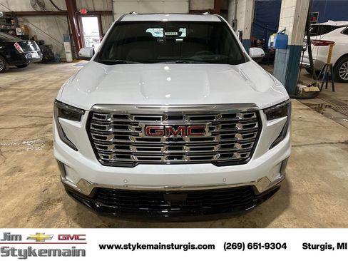 New 2026 GMC Acadia Denali w/ Super Cruise Package AWD/4WD image 11