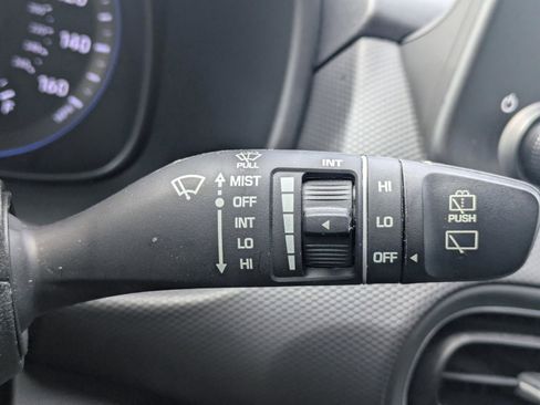 Used 2022 Hyundai Kona SEL w/ Convenience Package image 28