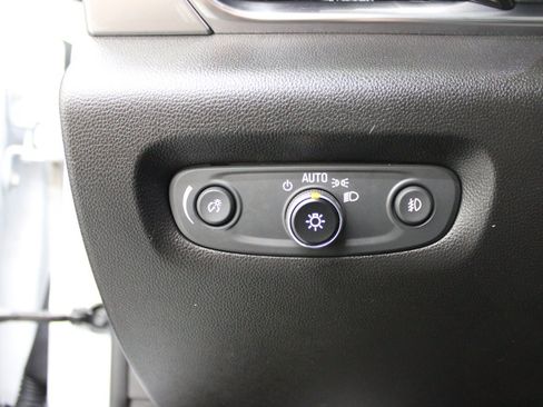 Used 2019 Chevrolet Traverse LT FWD image 20