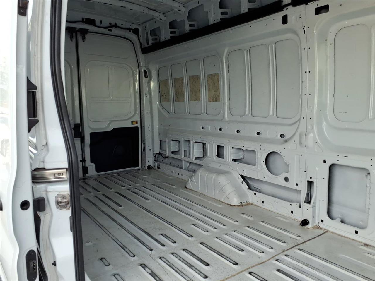 Used 2022 Ford Transit 250 148 High Roof Extended RWD image 14