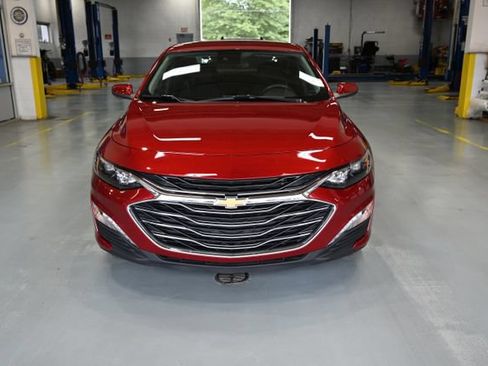 Used 2024 Chevrolet Malibu LT w/ LPO, Floor Liner Package FWD image 2