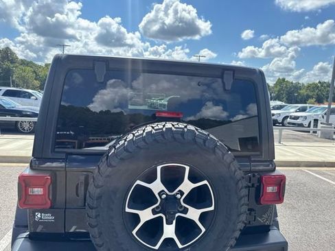 Used 2023 Jeep Wrangler Unlimited Rubicon w/ LED Lighting Group AWD/4WD image 5