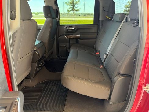 Used 2022 GMC Sierra 2500 SLE w/ SLE Value Package; AWD/4WD image 17