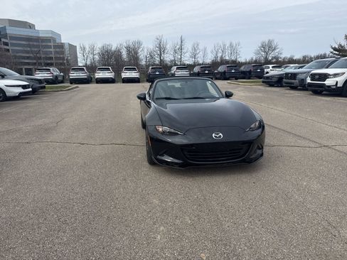 Used 2017 MAZDA MX-5 Miata Club image 15