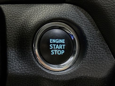 Used 2021 Toyota RAV4 XLE Premium FWD image 20