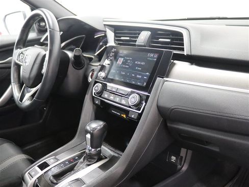 Used 2019 Honda Civic EX image 18