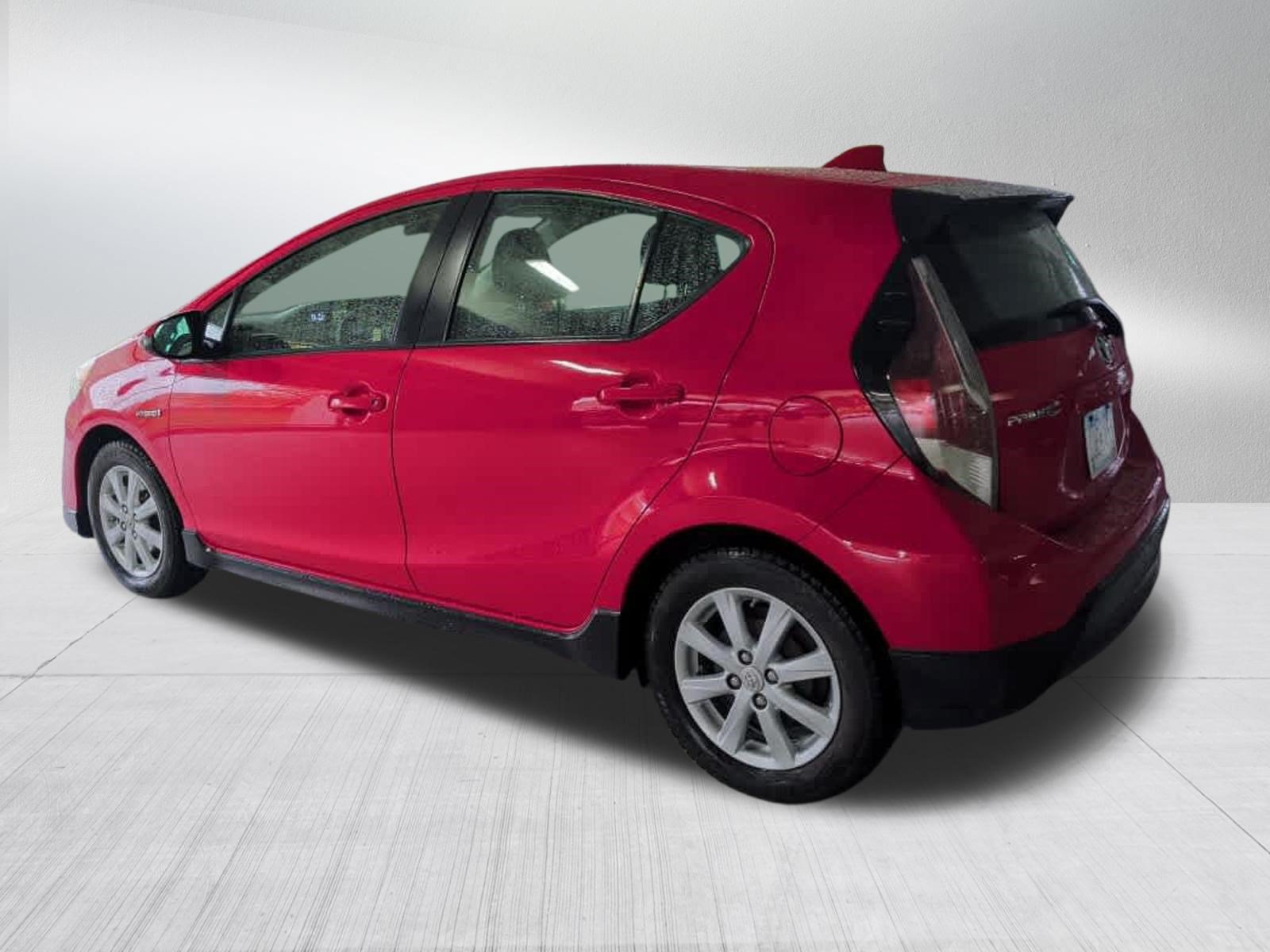 Used 2017 Toyota Prius C Two FWD image 5