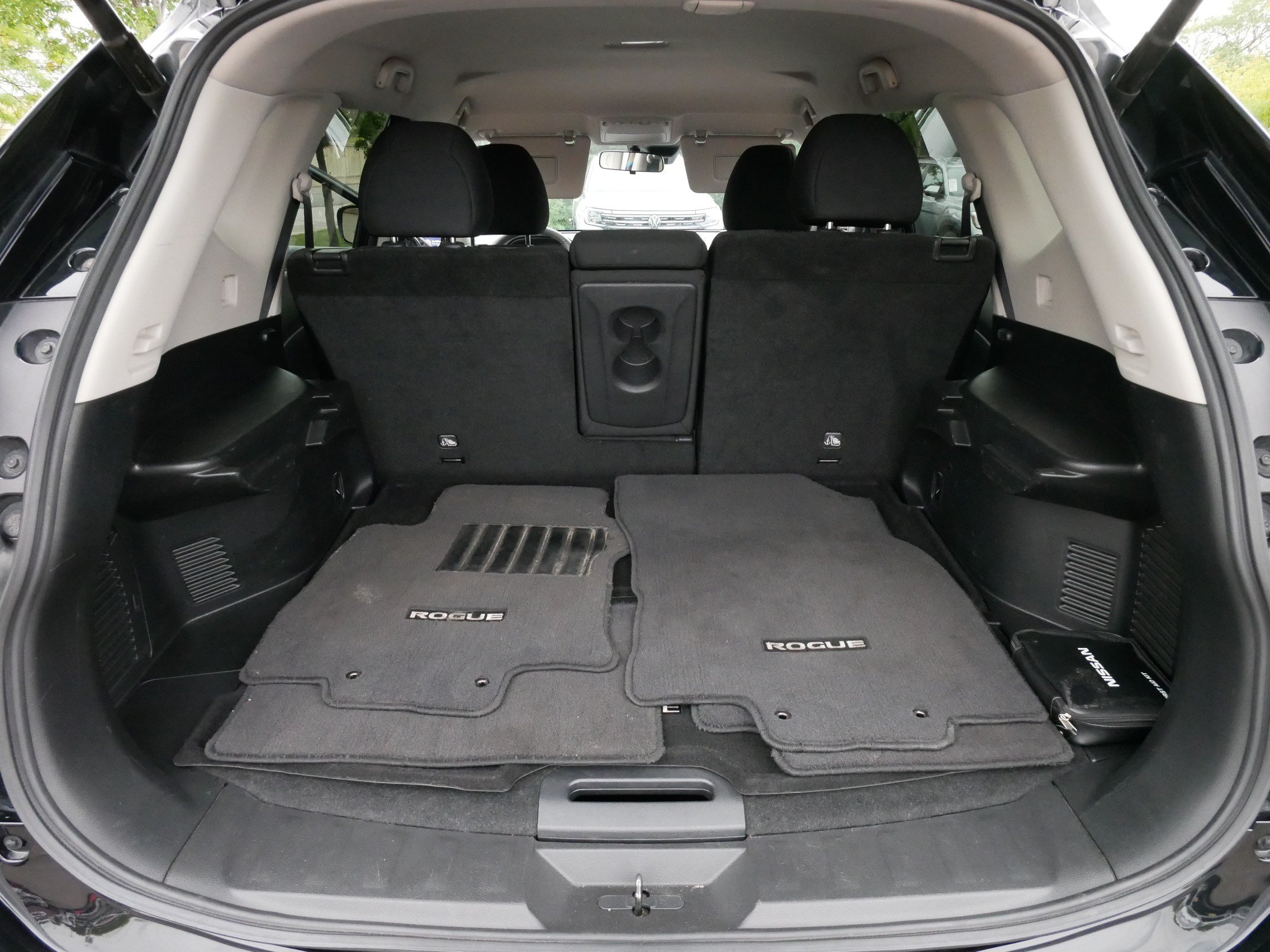 Used 2020 Nissan Rogue SV AWD/4WD image 18