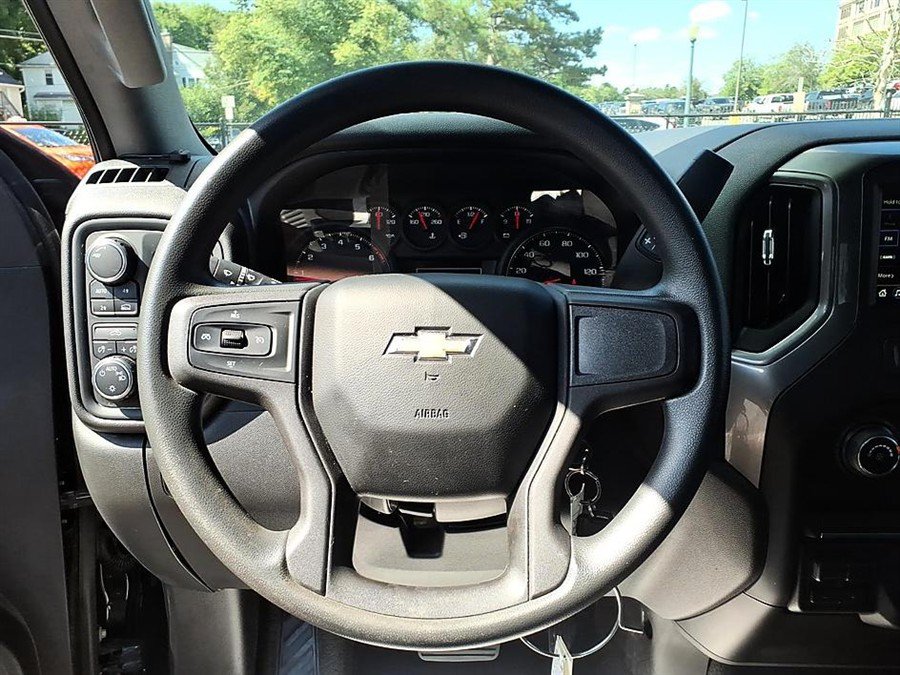 Used 2019 Chevrolet Silverado 1500 Custom w/ Custom Convenience Package AWD/4WD image 29