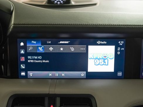 Used 2021 Porsche Taycan Turbo image 20