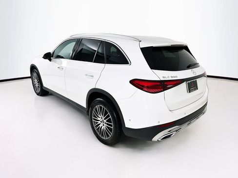 Used 2025 Mercedes-Benz GLC 300 image 6