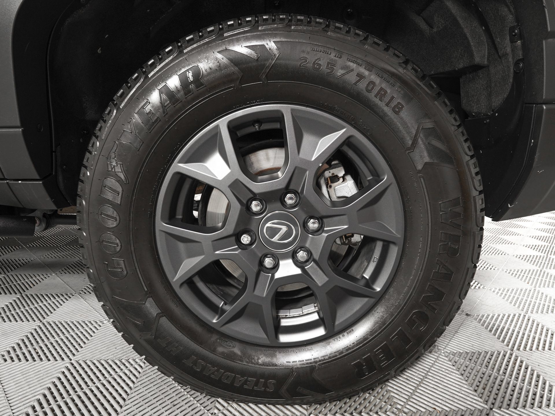 Used 2024 Lexus GX 550 AWD/4WD image 32