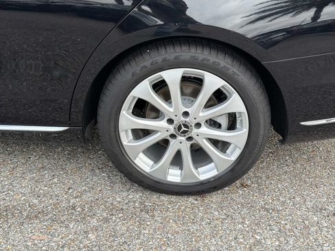 Used 2019 Mercedes-Benz E 300 image 4