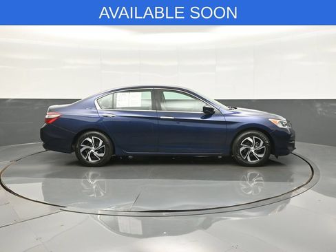 Used 2016 Honda Accord LX image 8