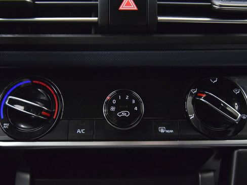 Used 2021 Kia Seltos S FWD image 31