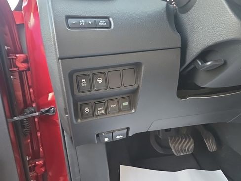 Used 2021 Nissan Rogue Sport SL w/ Premium Package image 19