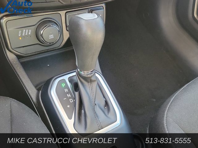 Used 2023 Jeep Renegade Latitude AWD/4WD image 17